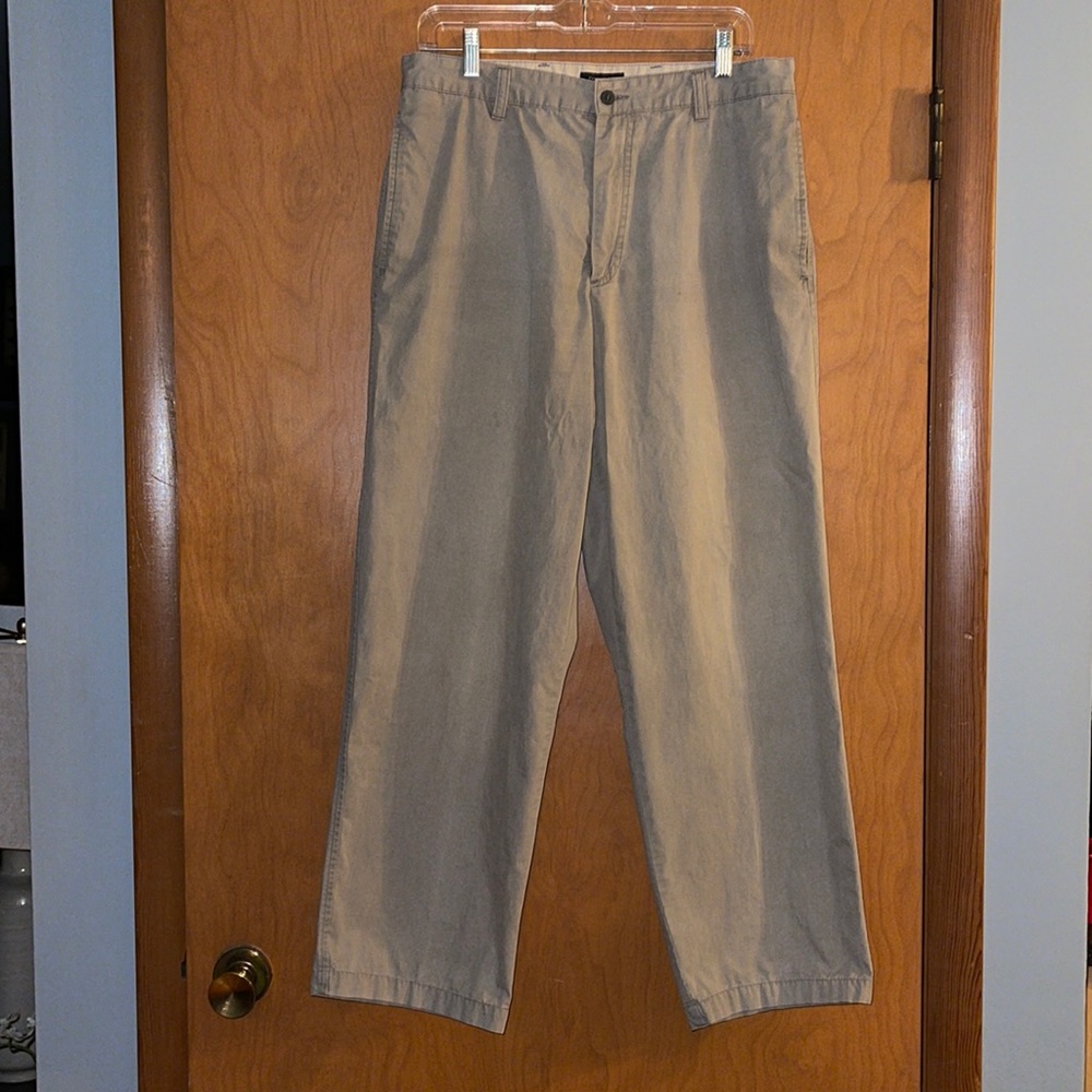 Dockers Khaki Pants, W33 L30